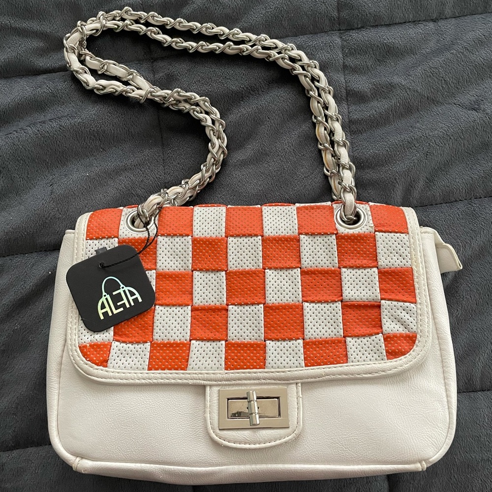 Alfa shoulder bag